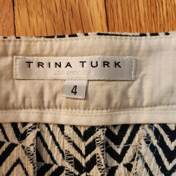 Trina Turk Black & White Flat Front Geometric Pattern Shorts, Sz 4 - Picture 4 of 8
